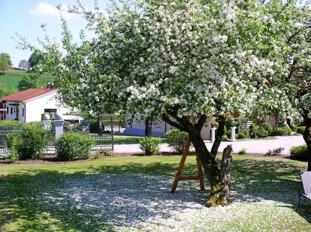 Ferienwohnungen Bloier Bad Birnbach Exterior photo